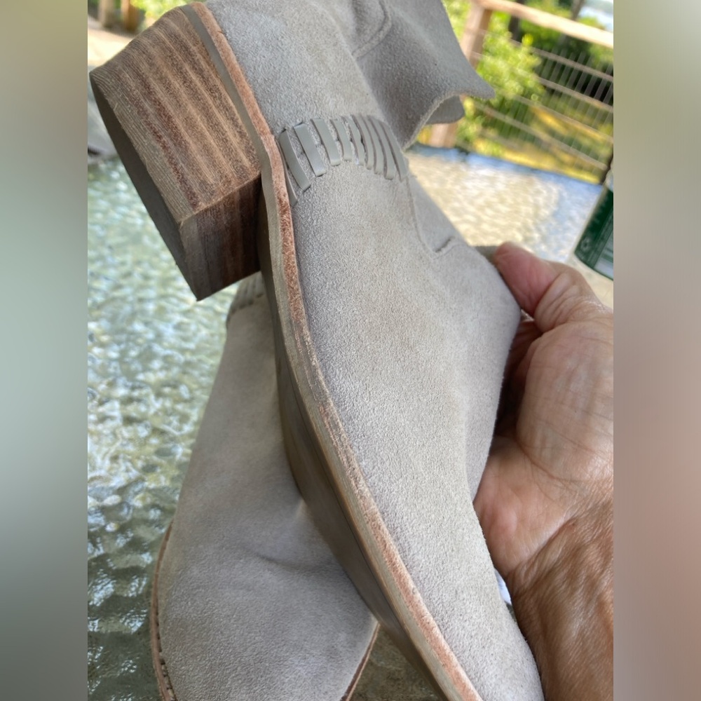 Dolce Vita- Women’s Cleo Stacked Heel Genuine Suede Slouchy Tan Bootie, Size 7 - Picture 11 of 11